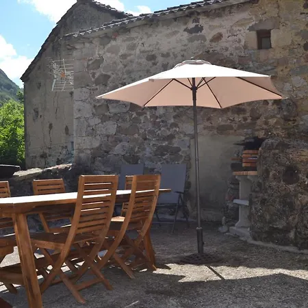 Corradas Hétvégi ház